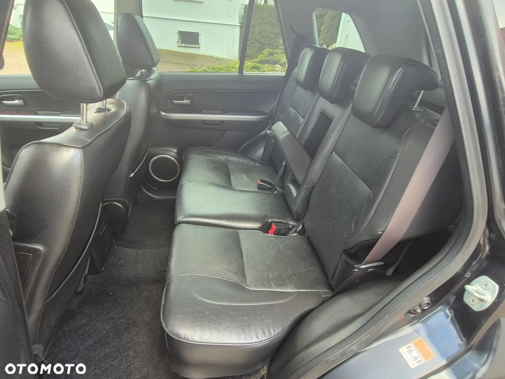 Suzuki Grand Vitara 2.0 Automatik Comfort - 17