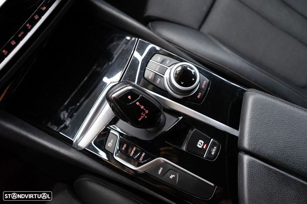 BMW 530 e iPerformance Line Sport - 35