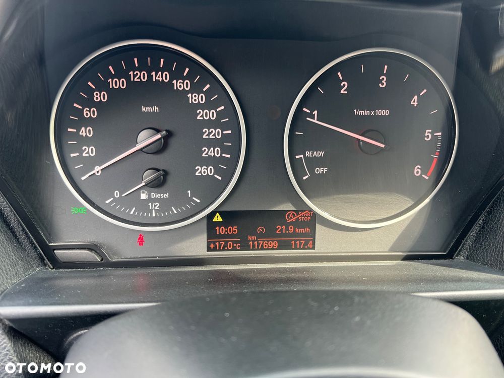 BMW Seria 1 120d xDrive - 28