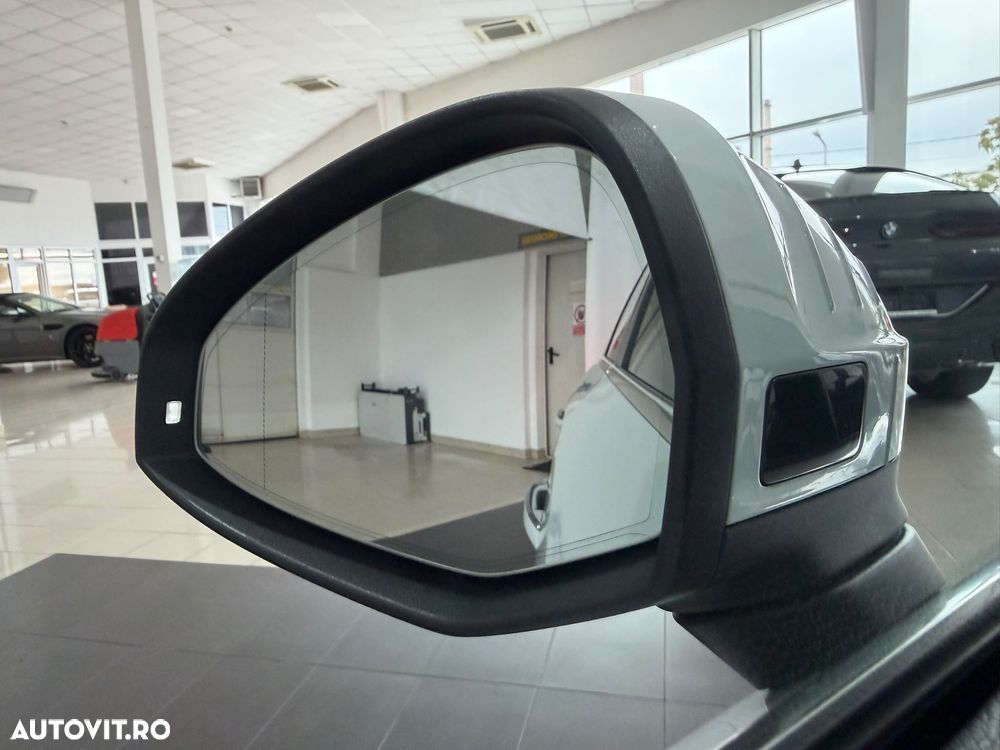 Audi A4 Avant 2.0 TDI S tronic quattro design - 25