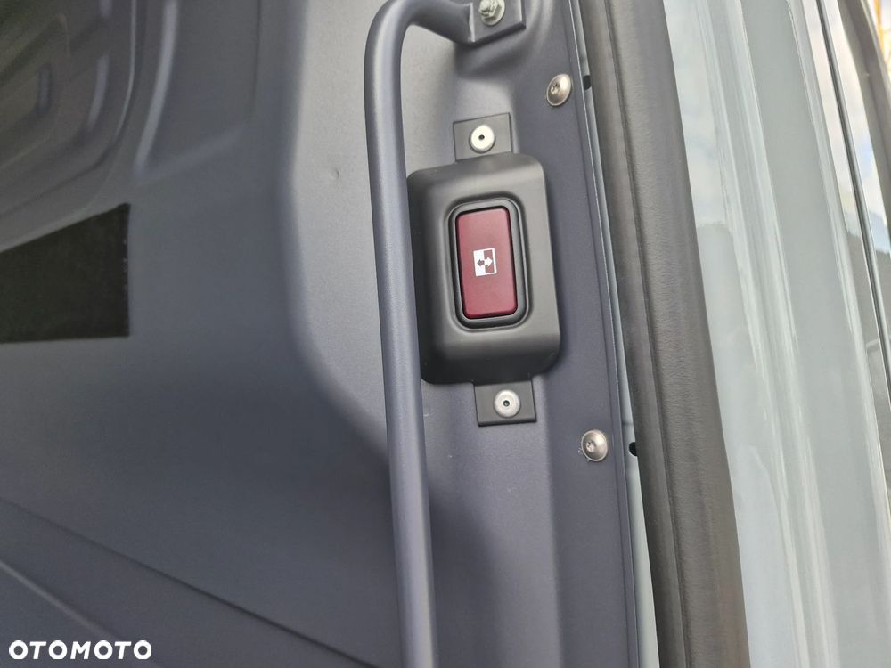 Mercedes-Benz Sprinter 319 CDI - 14