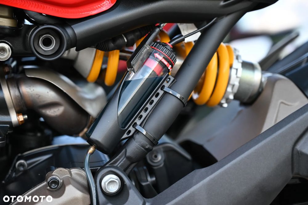 Ducati Monster - 32