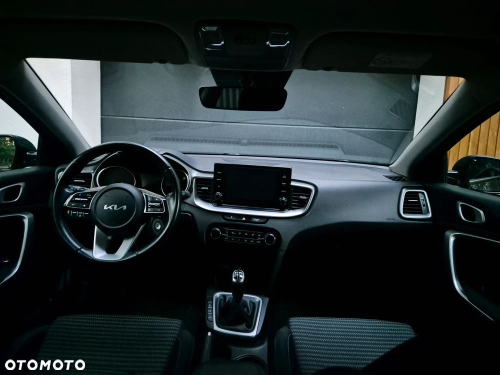 Kia Ceed 1.5 T-GDI M - 8