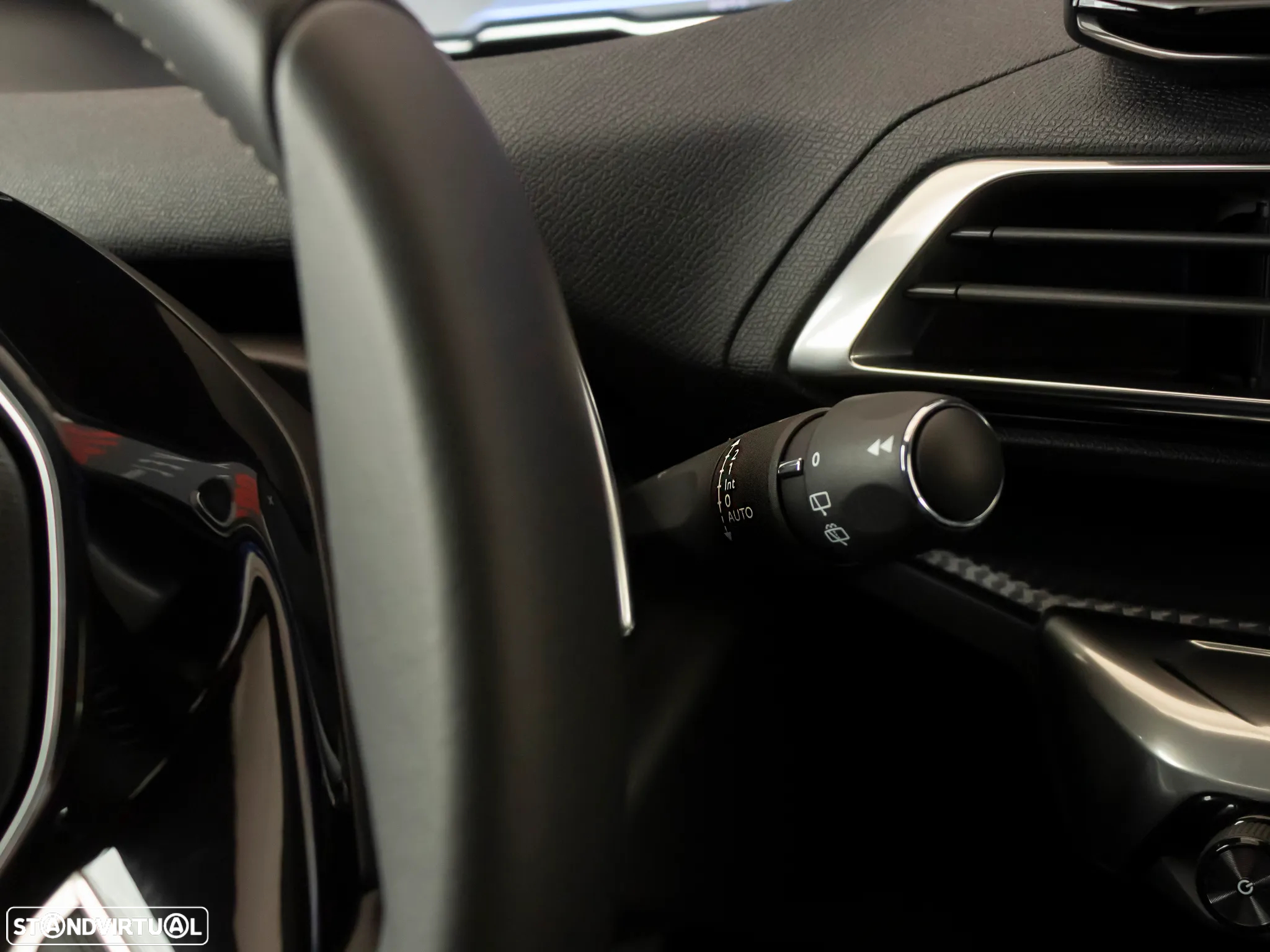 Peugeot 5008 1.2 PureTech Allure EAT8 - 31