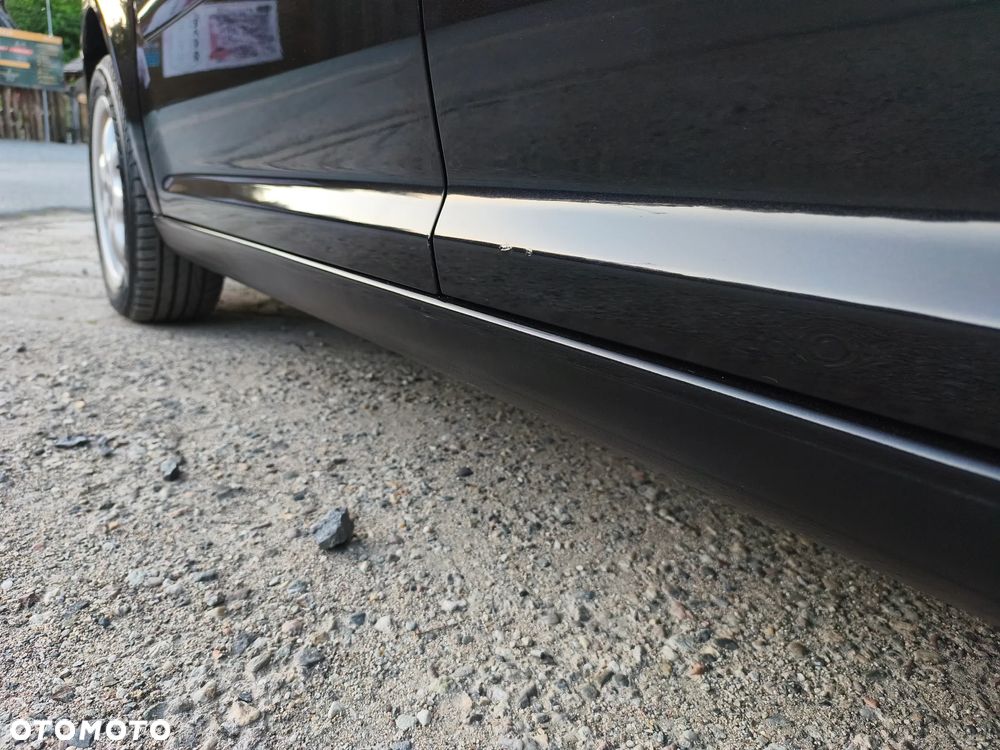Volkswagen Touran - 10