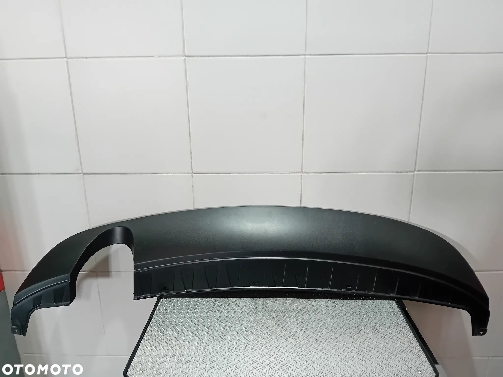 dokładka zderzaka tył VW beetle 5C5807521  2012 - 1