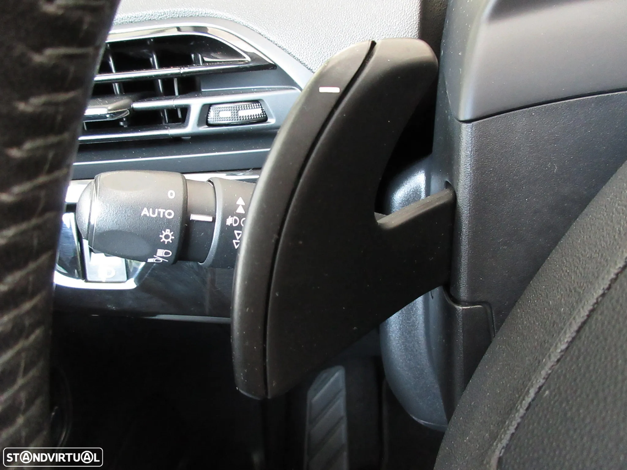 Citroën C4 Picasso 1.6 BlueHDi Shine EAT6 - 42