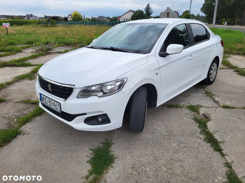 Peugeot 301 1.6 BlueHDi Allure - 2