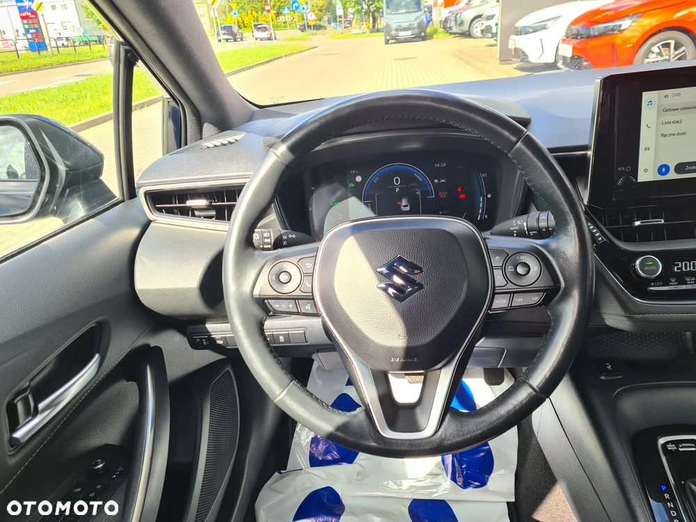 Suzuki Swace 1.8 Hybrid Premium Plus CVT - 16