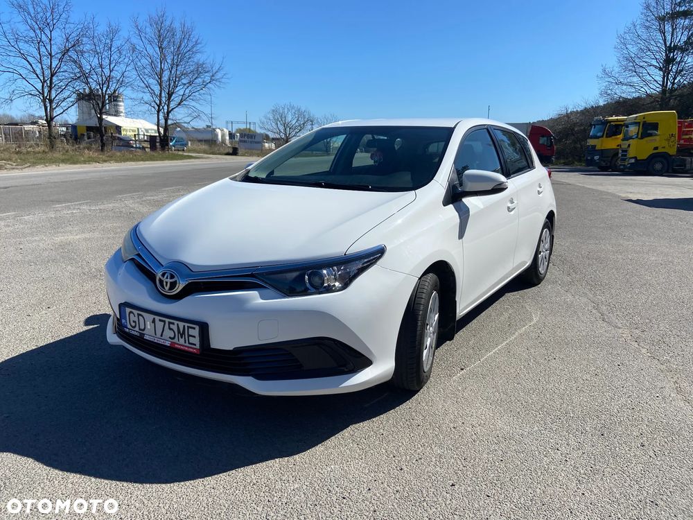 Toyota Auris 1.33 VVT-i Active - 4