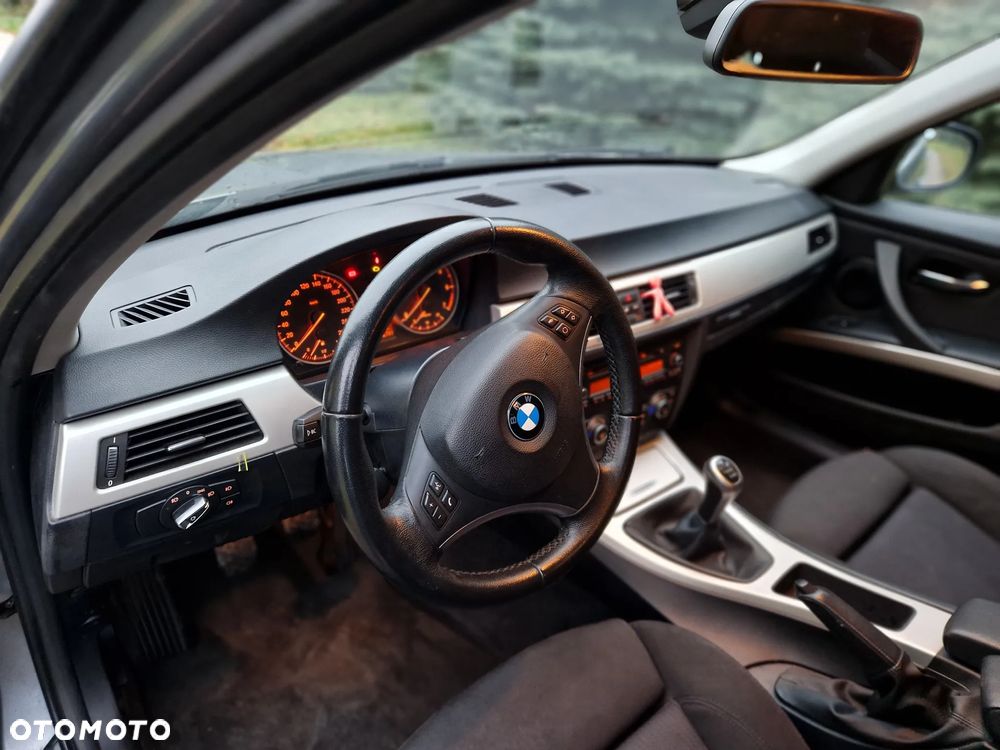 BMW Seria 3 318i Edition Lifestyle - 9