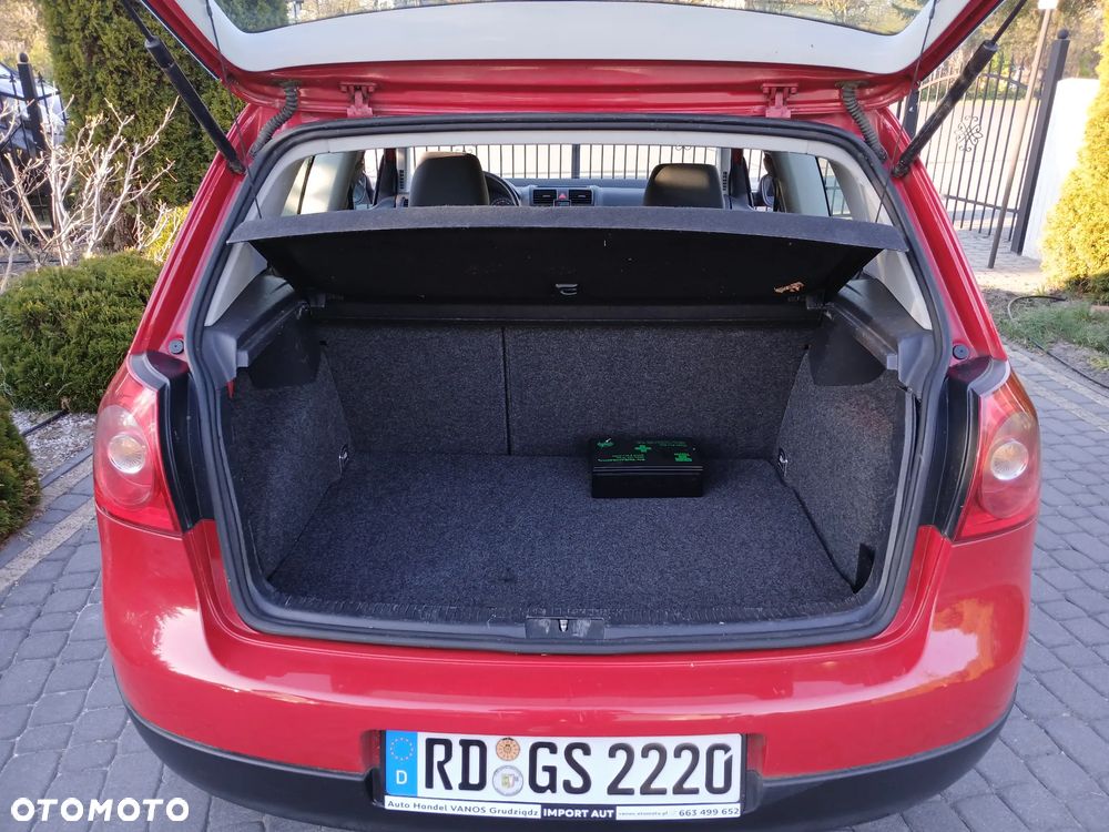 Volkswagen Golf 1.9 TDI DPF Trendline - 29