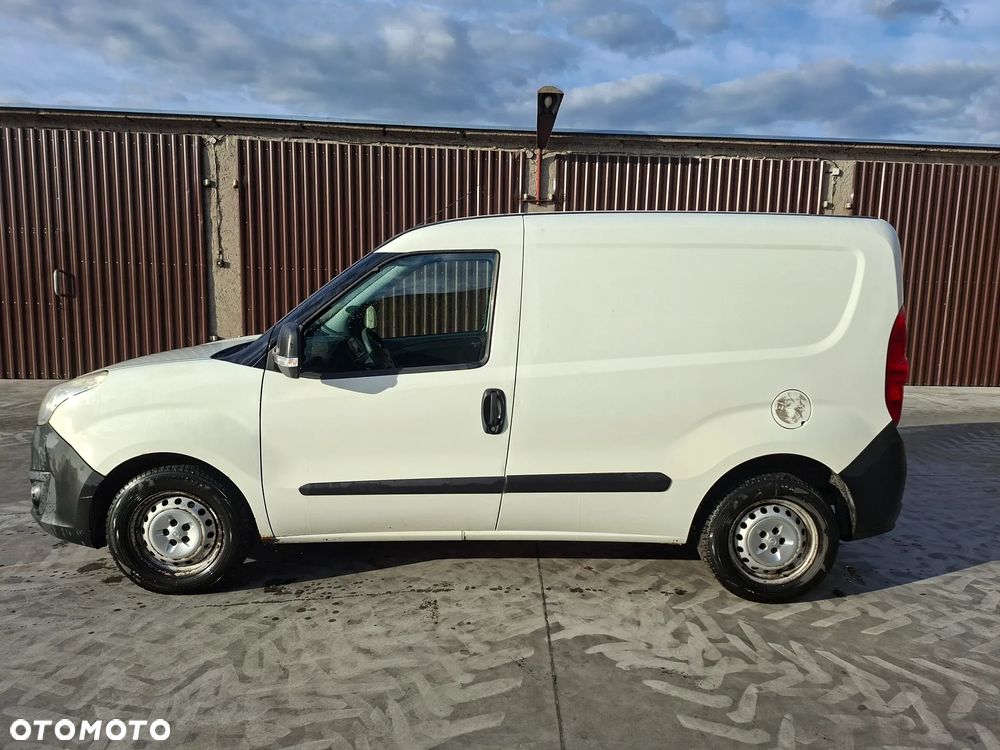 Opel Combo 1.6 CDTI Cosmo - 2