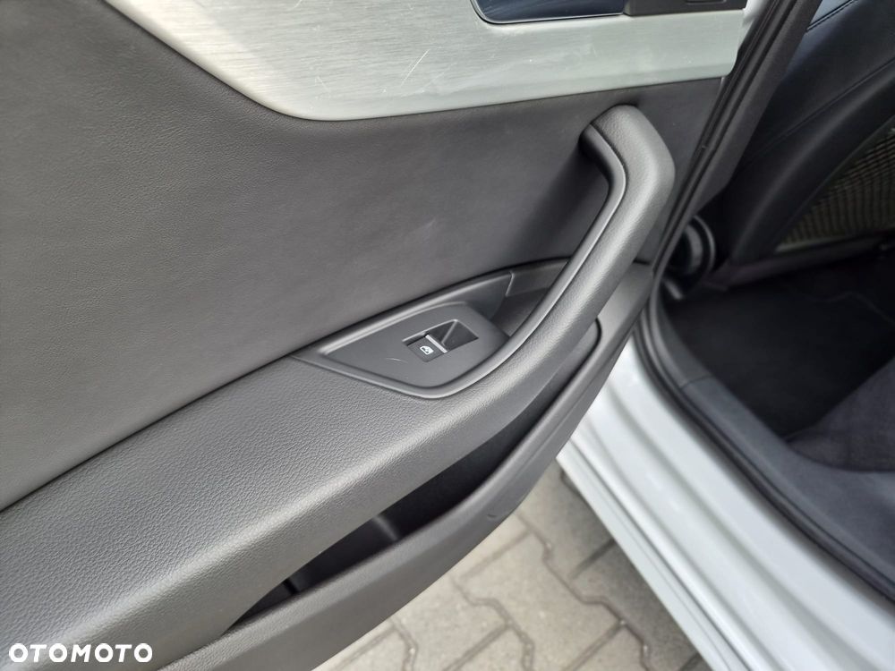 Audi A4 Limousine 2.0 TDI Quattro Sport S tronic - 22