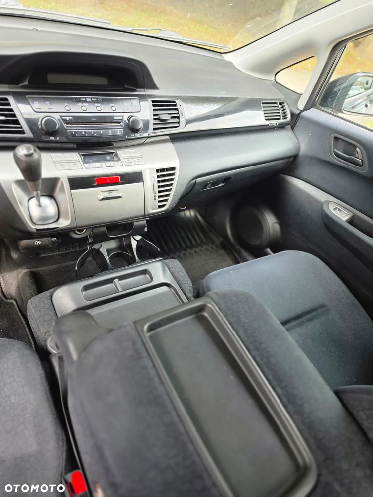 Honda FR-V 1.7 Comfort - 8