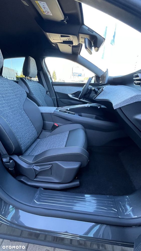 Peugeot 3008 1.2 PureTech mHEV Allure Pack S&S e-DCS6 - 9
