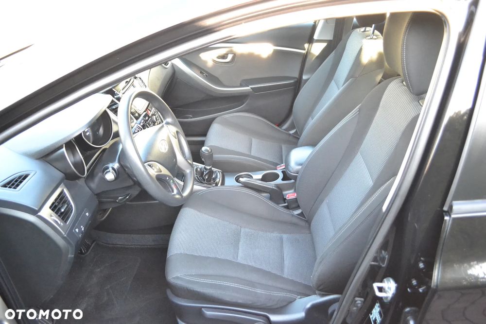 Hyundai i30 1.4 Comfort - 8