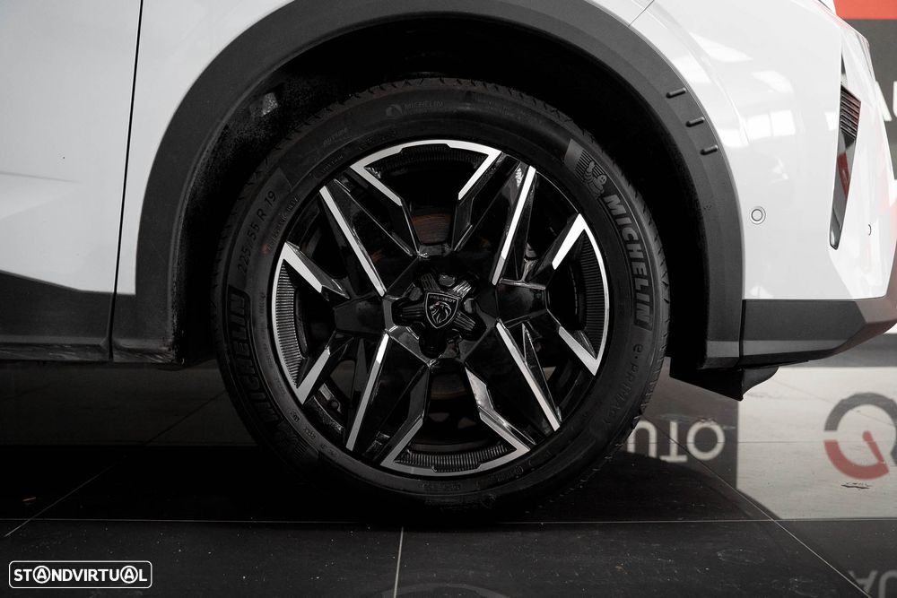 Peugeot 3008 1.2 Hybrid GT e-DCS6 - 4