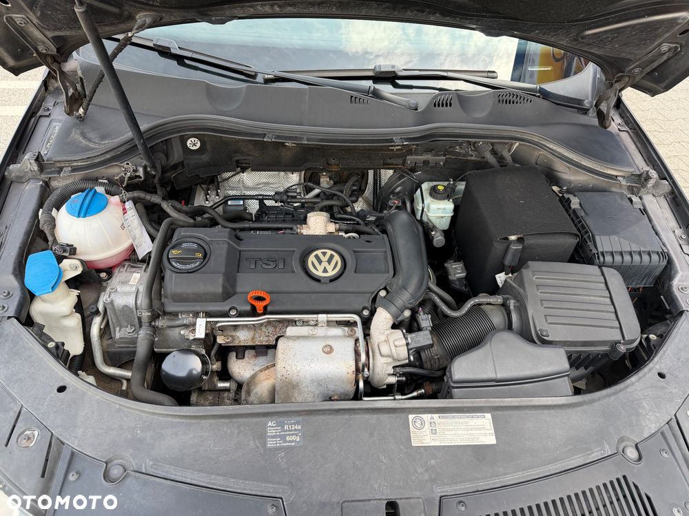 Volkswagen Passat 1.4 TSI Comfortline - 28