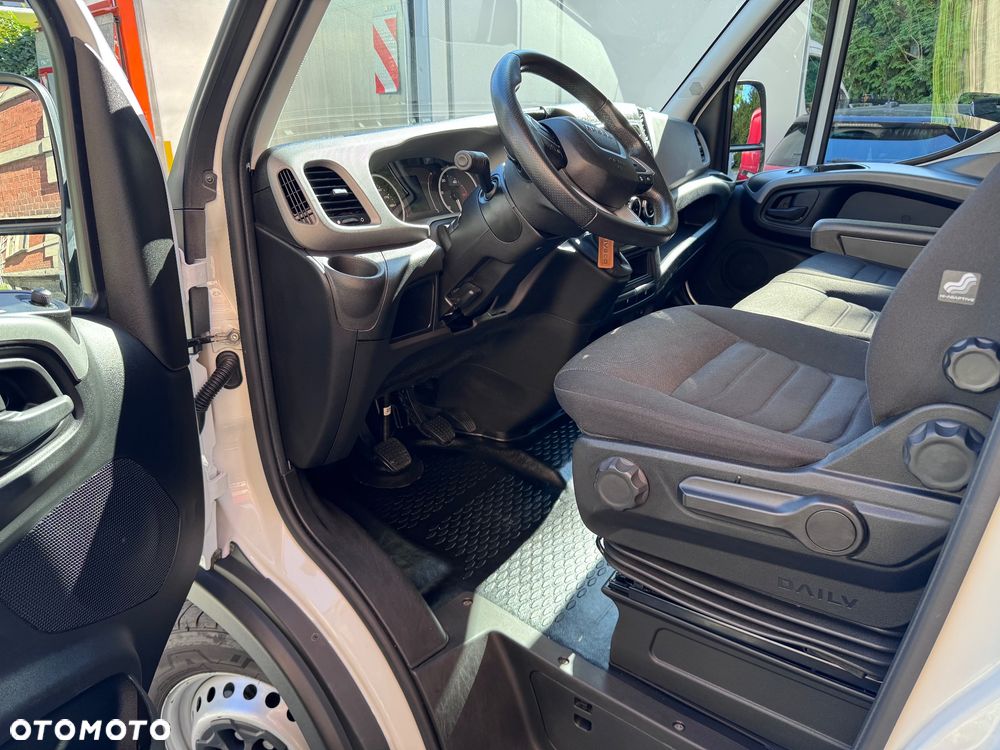 Iveco Daily 35-S18 3.0l winda kontener 8ep - 23