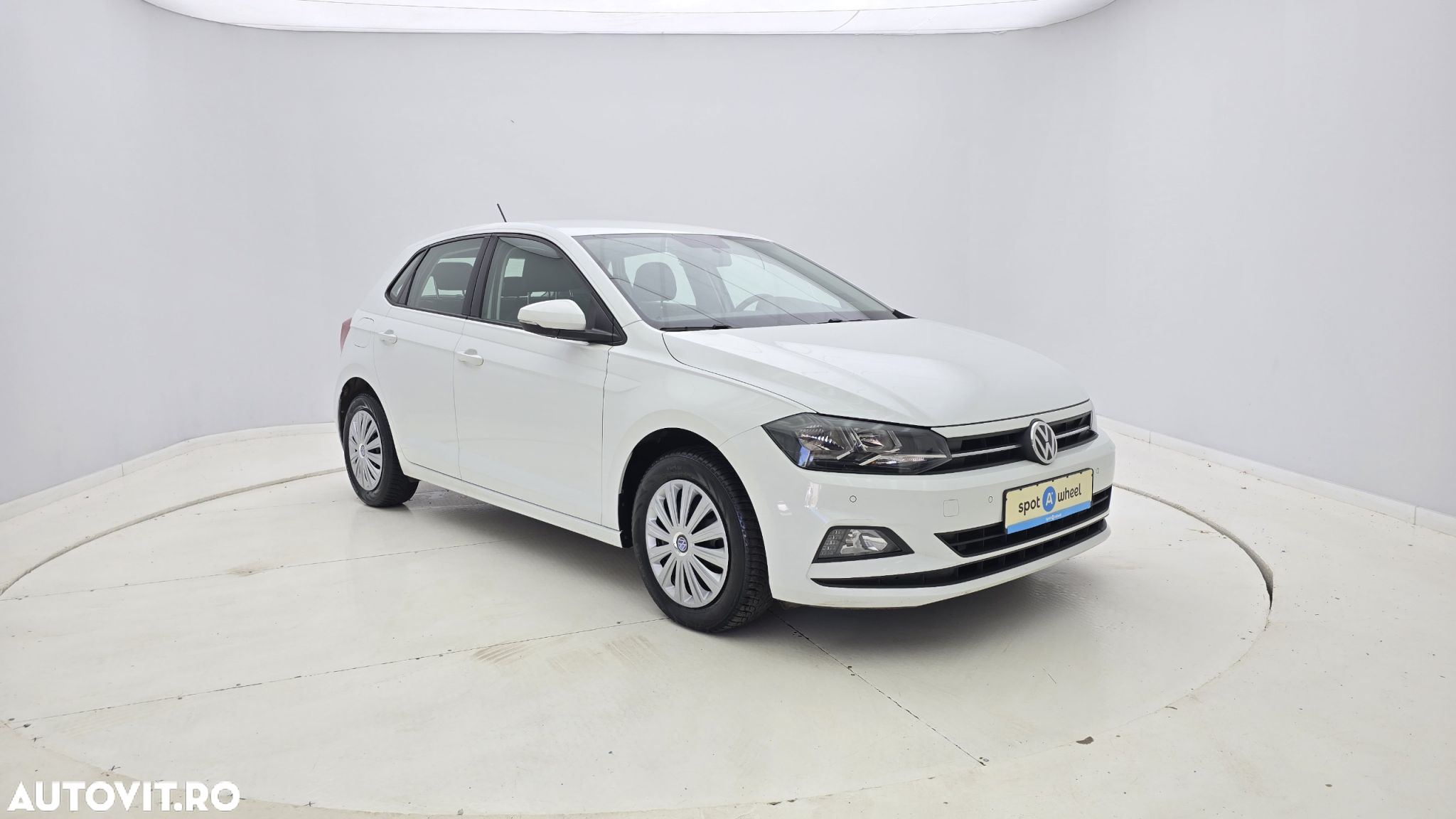 Volkswagen Polo 1.6 TDI Comfortline - 4