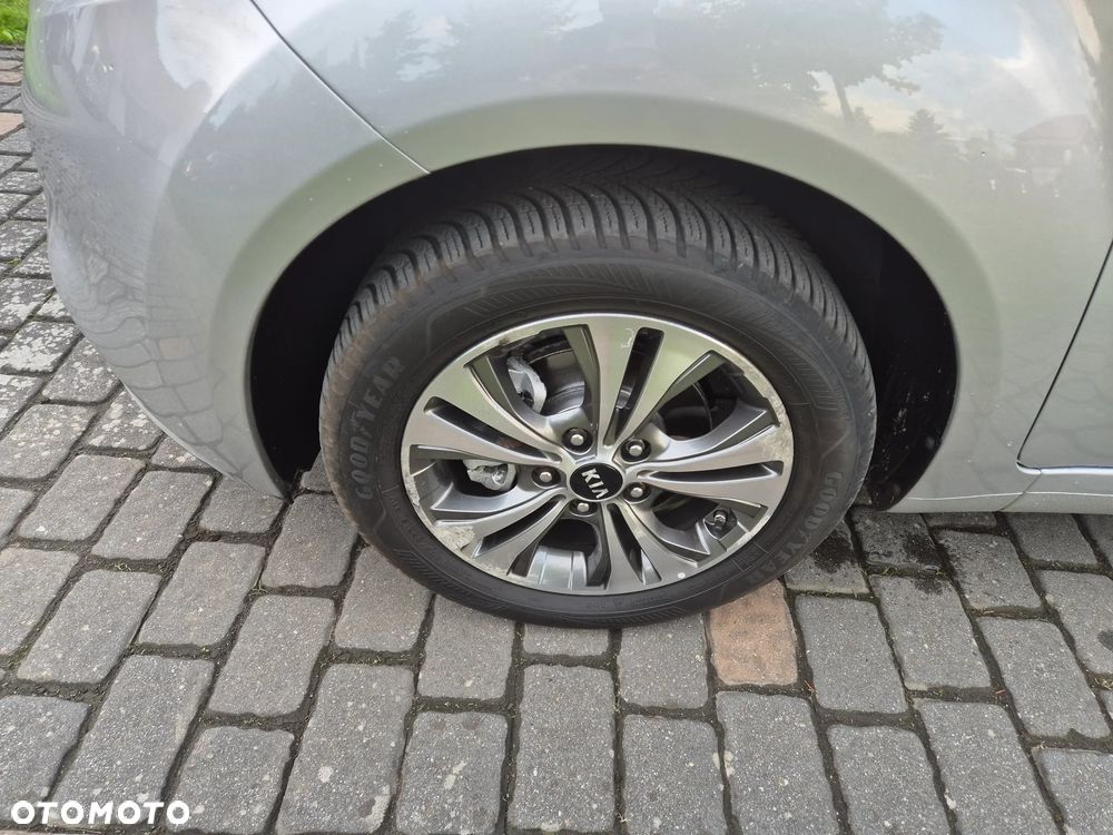 Kia Venga 1.6 CVVT ISG Spirit - 13
