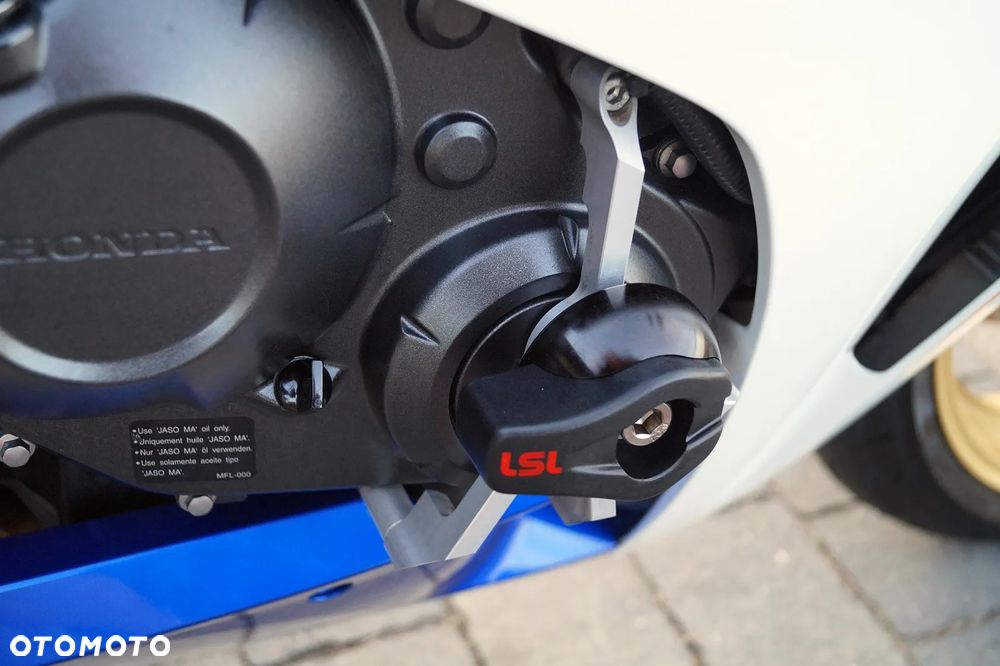 Honda CBR - 15