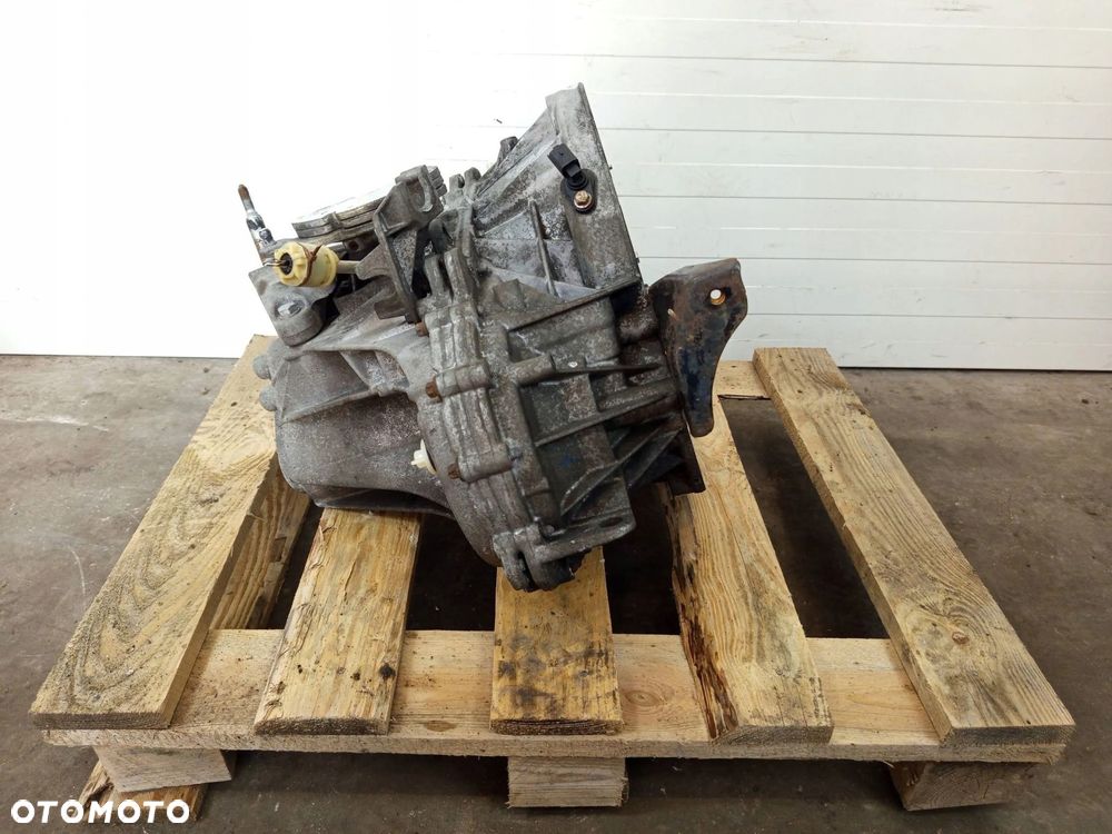 SKRZYNIA BIEGÓW MANUALNA TL4B000 RENAULT SCENIC II KANGO 1.5 DCI - 3