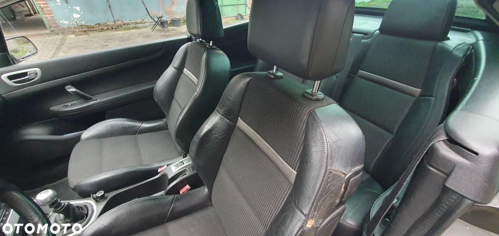 Peugeot 307 CC 2.0 HDi Intense - 17