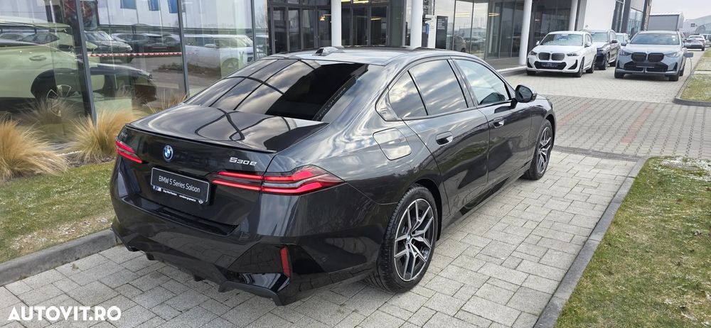 BMW Seria 5 530e xDrive Aut. - 3