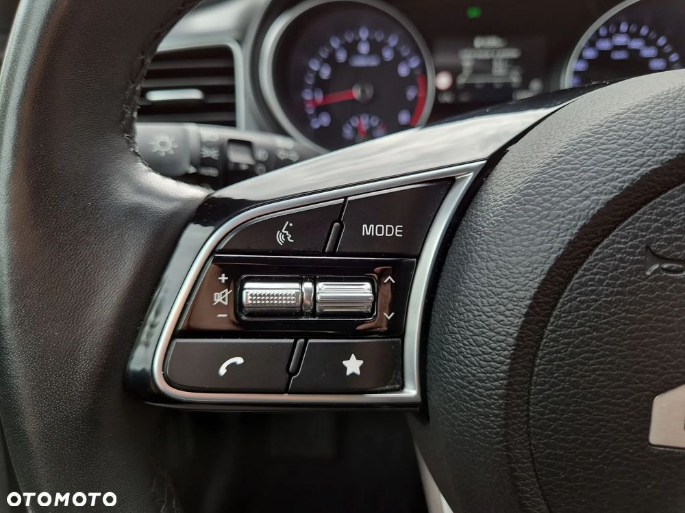 Kia XCeed 1.5 T-GDI M - 16