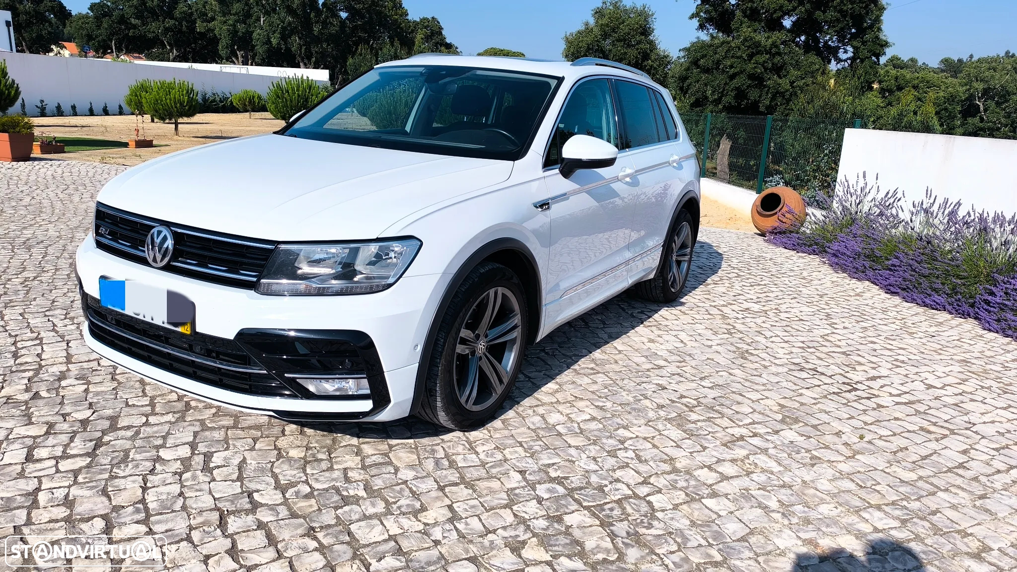 VW Tiguan 2.0 TDI R-Line - 4