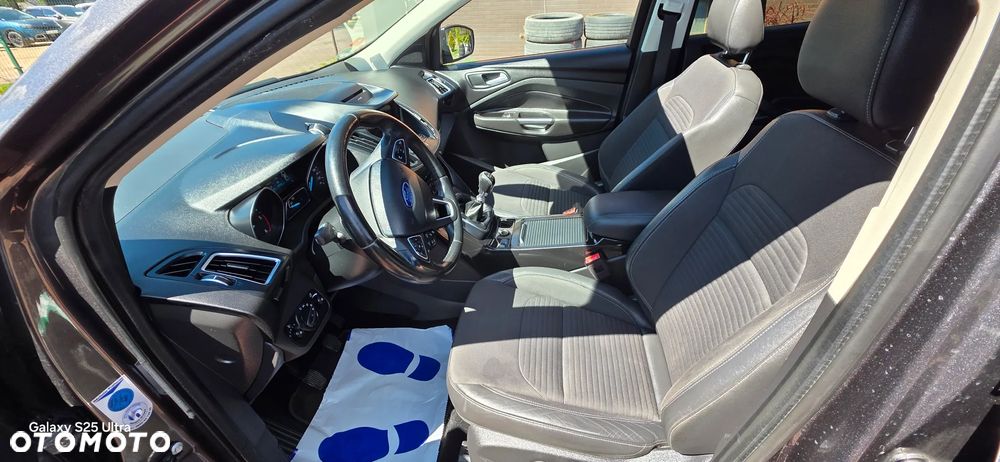 Ford Kuga 2.0 TDCi FWD Titanium - 9