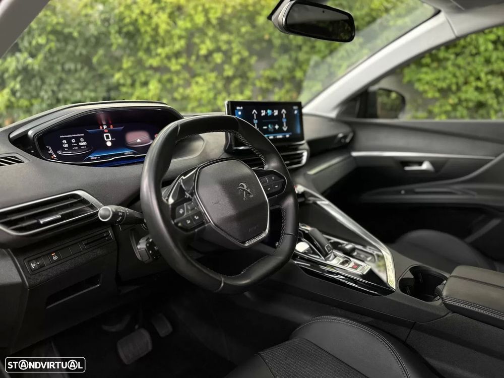 Peugeot 3008 1.2 PureTech Allure Pack EAT8 - 18