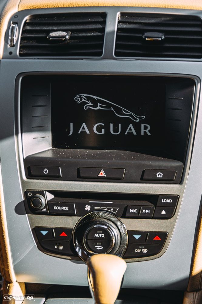 Jaguar XK 4.2 V8 - 31