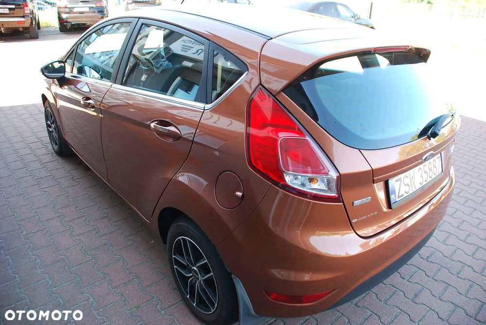 Ford Fiesta 1.6 TDCi DPF Titanium - 9