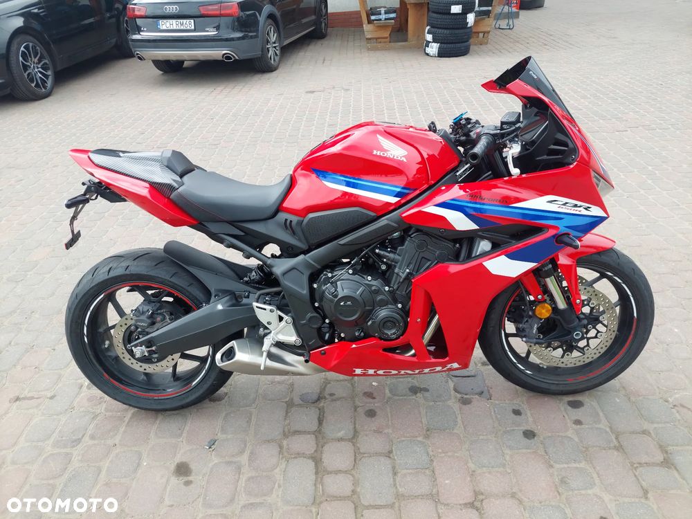 Honda CBR - 6