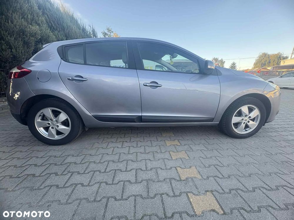 Renault Megane 1.5 dCi Privilege - 11