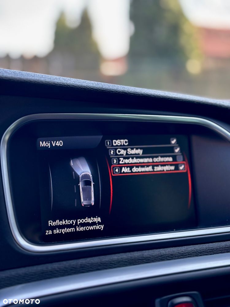 Volvo V40 D2 - 27