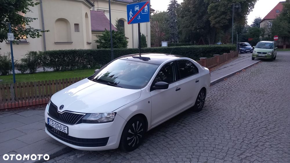 Skoda RAPID 1.6 TDI DPF Edition - 8