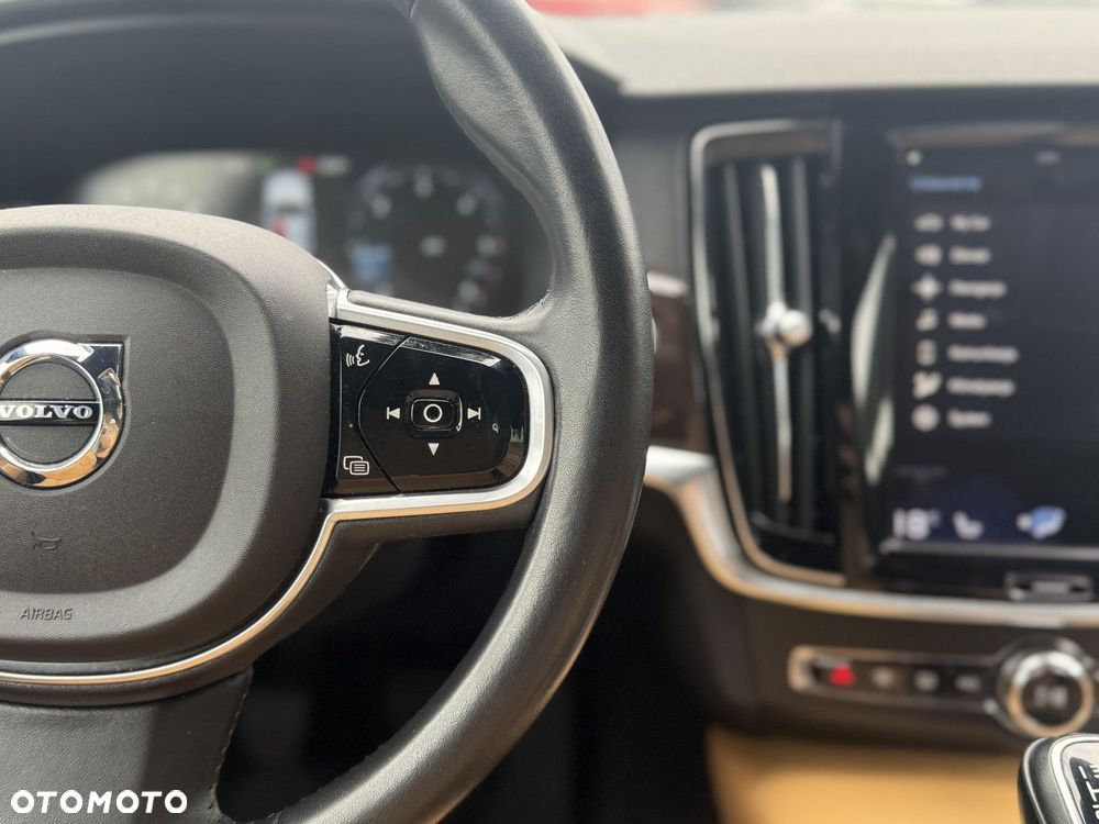 Volvo S90 - 12