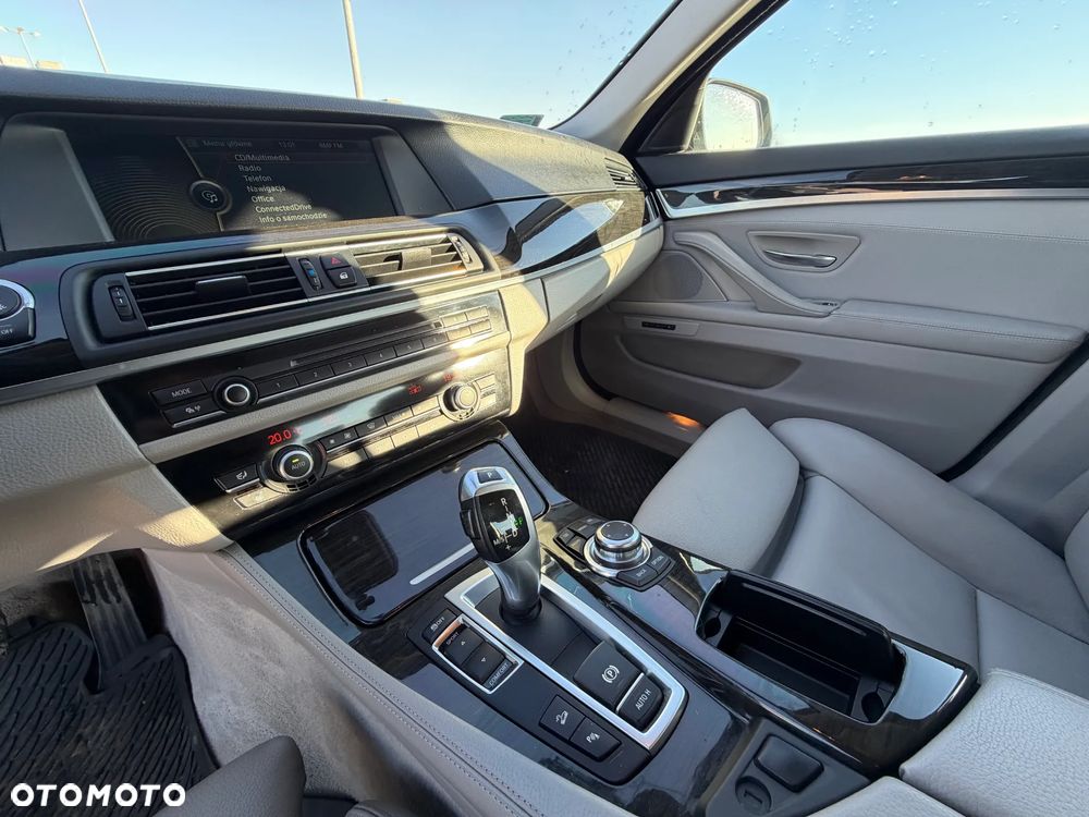 BMW Seria 5 535d xDrive - 16
