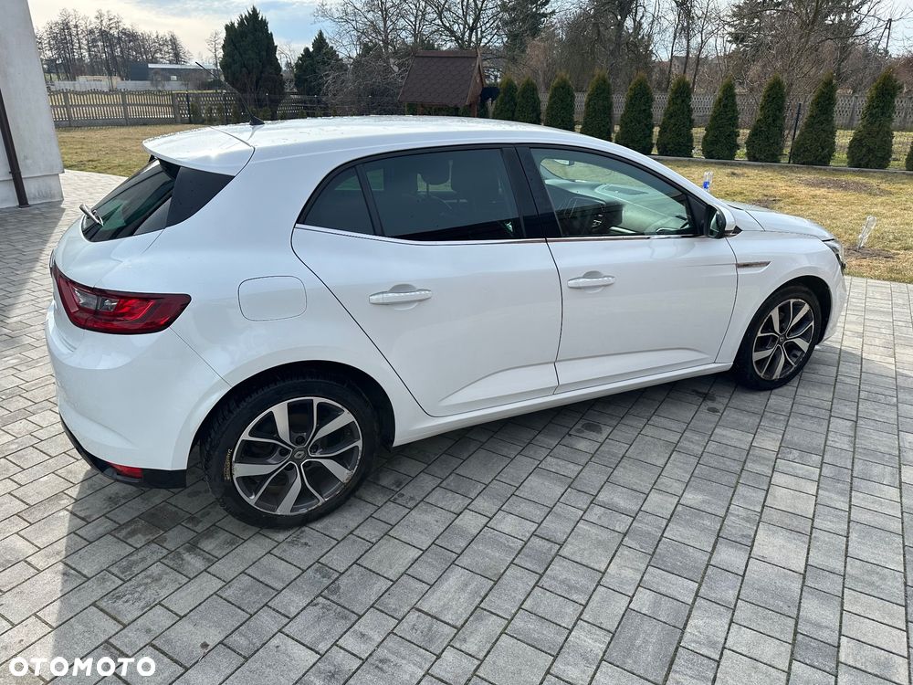 Renault Megane ENERGY TCe 130 BOSE EDITION - 8