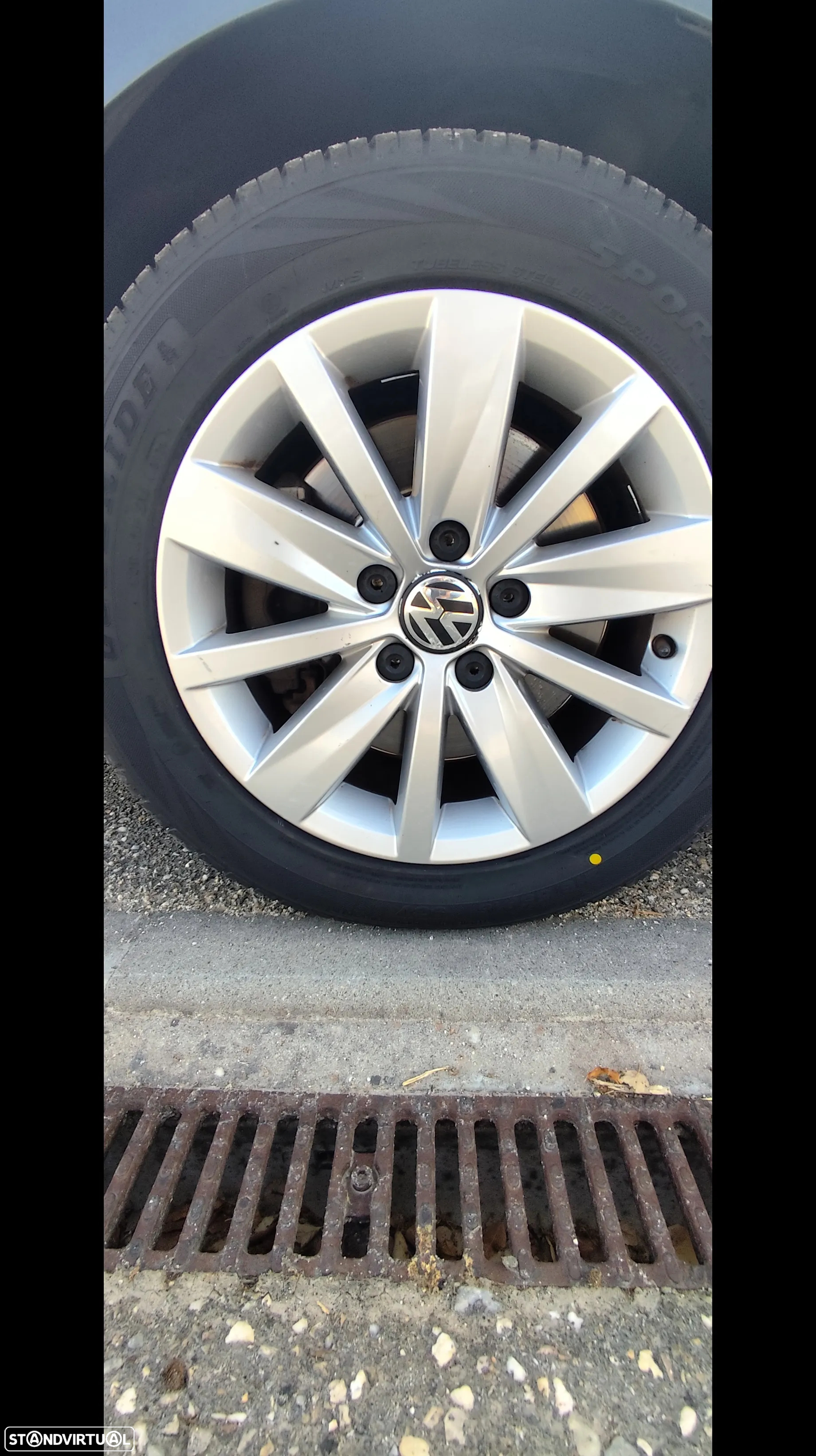 VW Passat 1.6 TDI BlueMotion - 13