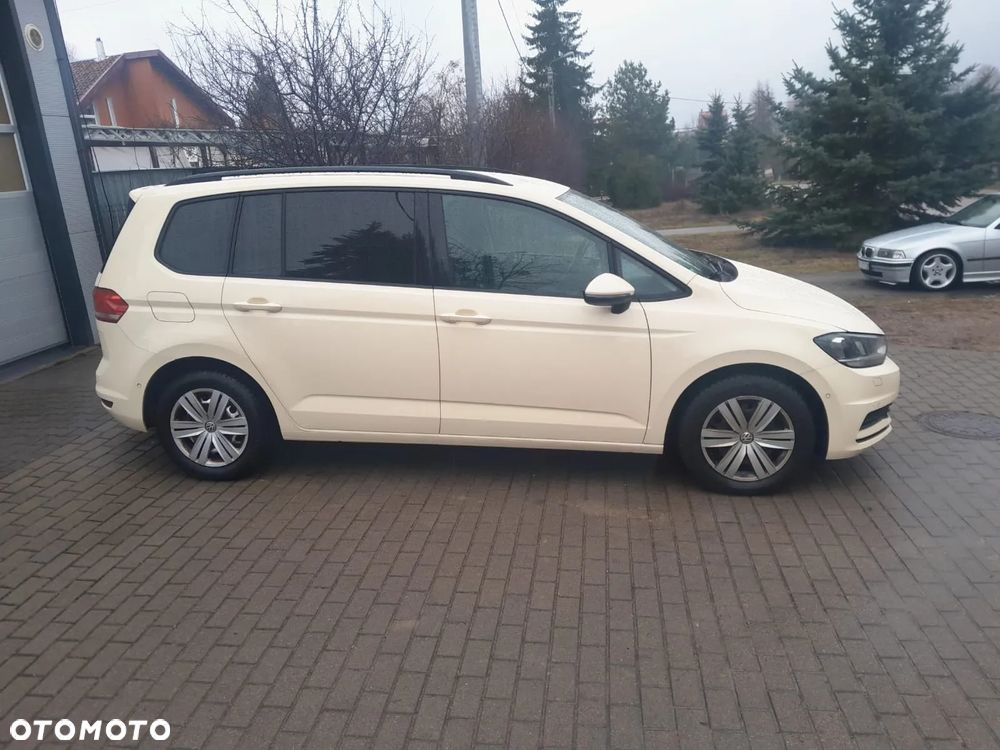 Volkswagen Touran - 6