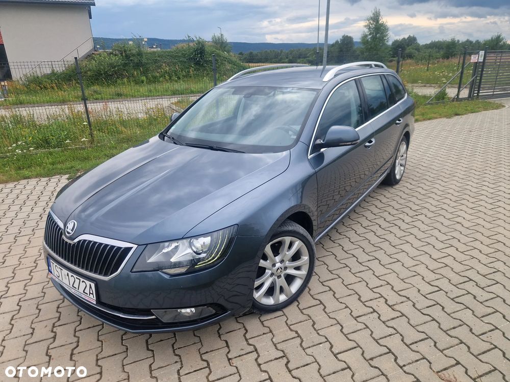 Skoda Superb 2.0 TDI Green tec 4x4 Elegance - 4