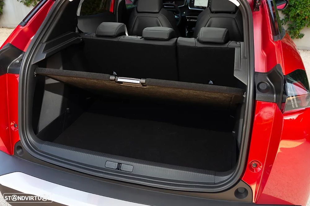 Peugeot 2008 PureTech 130 EAT8 Allure Pack - 4