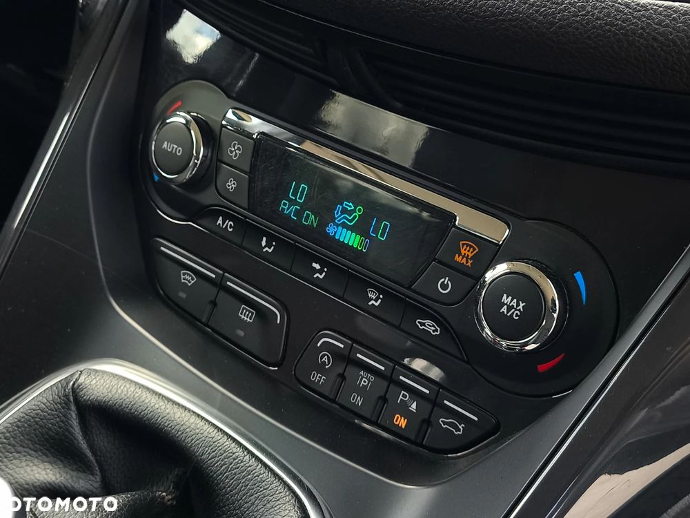 Ford Kuga 1.5 EcoBoost FWD Titanium ASS - 17