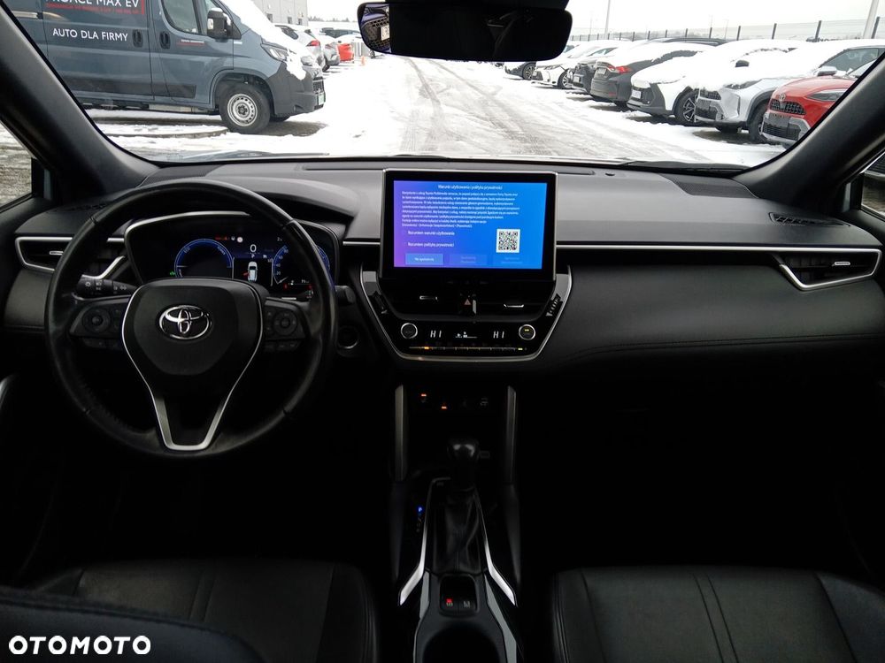 Toyota Corolla Cross - 15