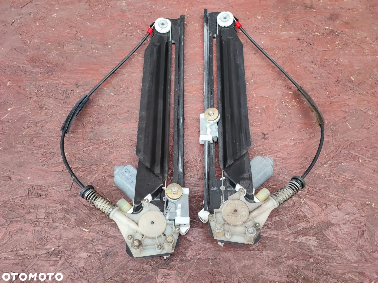 BMW E39 ORYGINALNY PODNOŚNIK SZYBY TYŁ LEWY / PRAWY POLIFT. O NR: 8 252 430 / 8 252 429 OEM. DZIAŁAJĄCE W 100% - 1